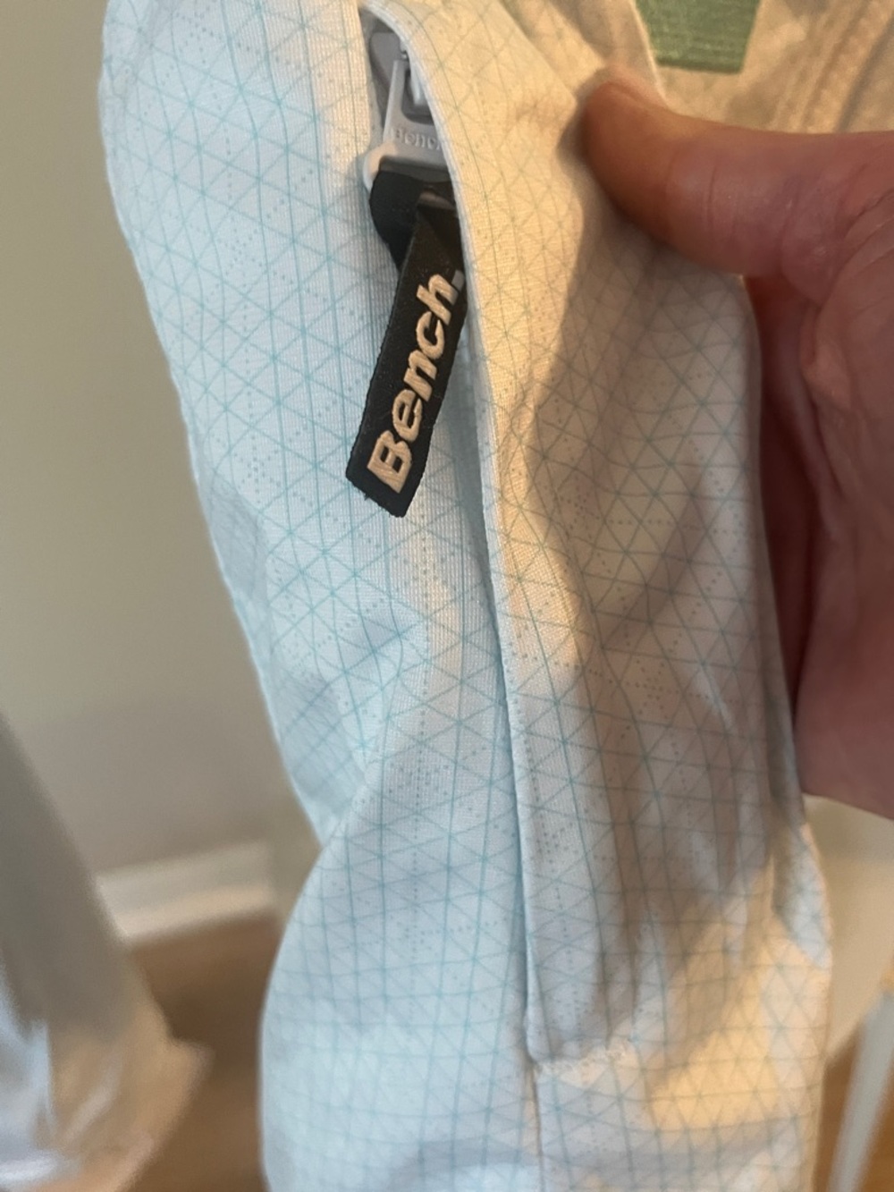 Bench White Running jacket, lightweight - Picture 8 of 9